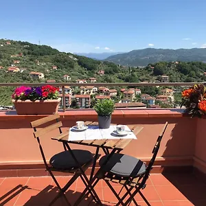 la-casa-nei-carobi.hotelitalianriviera.com/