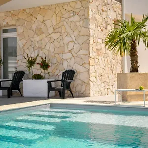 apartment-laura.sicilyhotelsitaly.net/