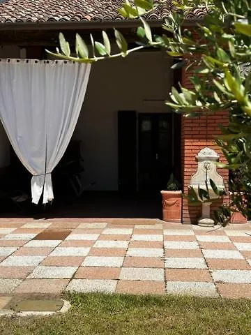 Casa Vacanza Indipendente Cascina Cremasca With Pool 0*, Crema Italia